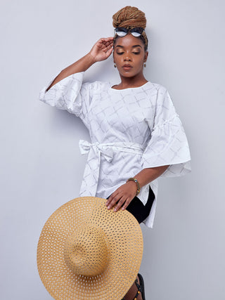 Safari Mara 3/4 Sleeve Flounce Tunic Top - White / Silver Ankara Print