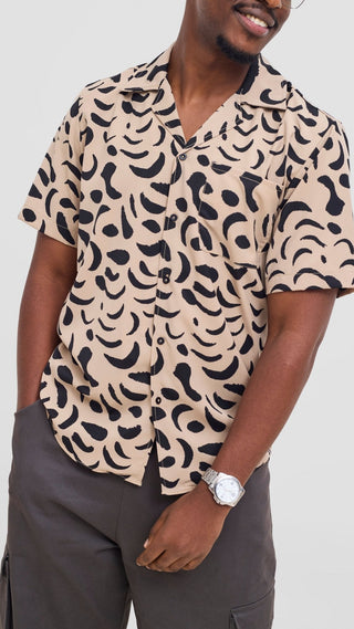 Shiv & Shikie X Safari Printed Short Sleeve Shirt - Taupe / Black Ezi Print - Shopzetu
