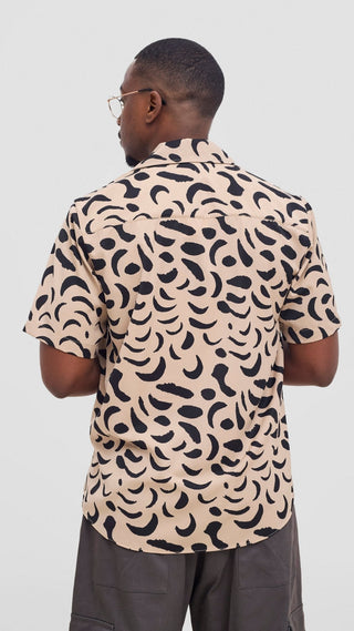 Shiv & Shikie X Safari Printed Short Sleeve Shirt - Taupe / Black Ezi Print - Shopzetu