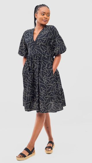 Safari Naledi Bishop Sleeve Tiered Dress - White / Black Wia Print - Shopzetu
