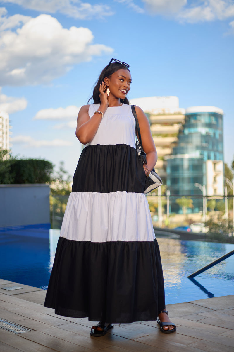 Safari Solana Sleeveless Tiered Maxi Dress - White / Black